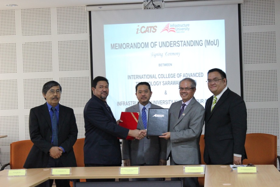 images_campus_news_iCATS_diploma_graduates