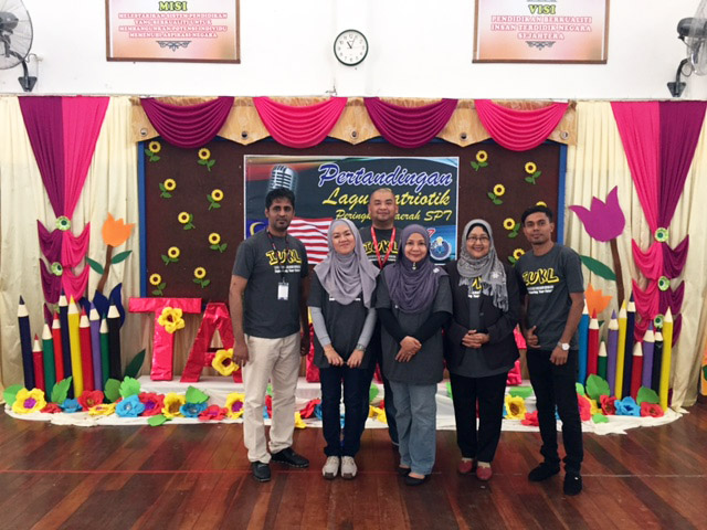 The organizing team from IUKL - from left: Ahmad Alshahri Mohammed Ali Said, Suraya Amirruddin, Prof Dr Siti Maziha Mustapha, Prof. Dr Faridah Ibrahim, Sarker Mohammad Al Amin and Alreaq Nizar