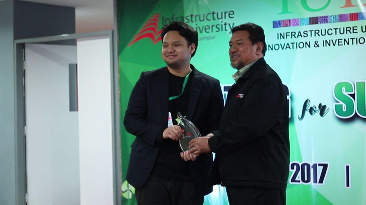 BEST PITCH AWARD @ Invention & Innovation Competition (IUIIC) 2017 BEST PITCH AWARD @ Invention & Innovation Competition (IUIIC) 2017