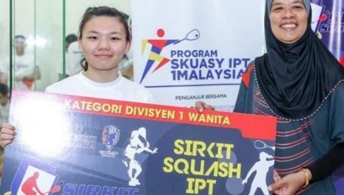 CHAMPION, FEMALE DIVISION 1 CATEGORY @ 1Malaysia IPT Squash Circuit 2015