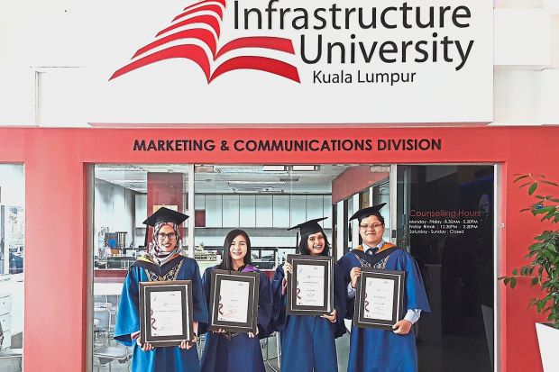 Convocation ceremony for 1,073 infrastructure university students (From left) Fatin Nadhirah and Vice Chancellor’s Award recipients Law, Nurul Najihah and Wong after receiving their scrolls at the 16th IUKL convocation ceremony.