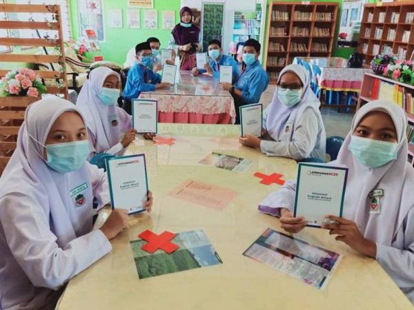 EmpowerNCER Akademik bantu pelajar SPM tingkat kecemerlangan Sebahagian pelajar dan guru mengikuti modul pembelajaran empowerNCER Akademik.