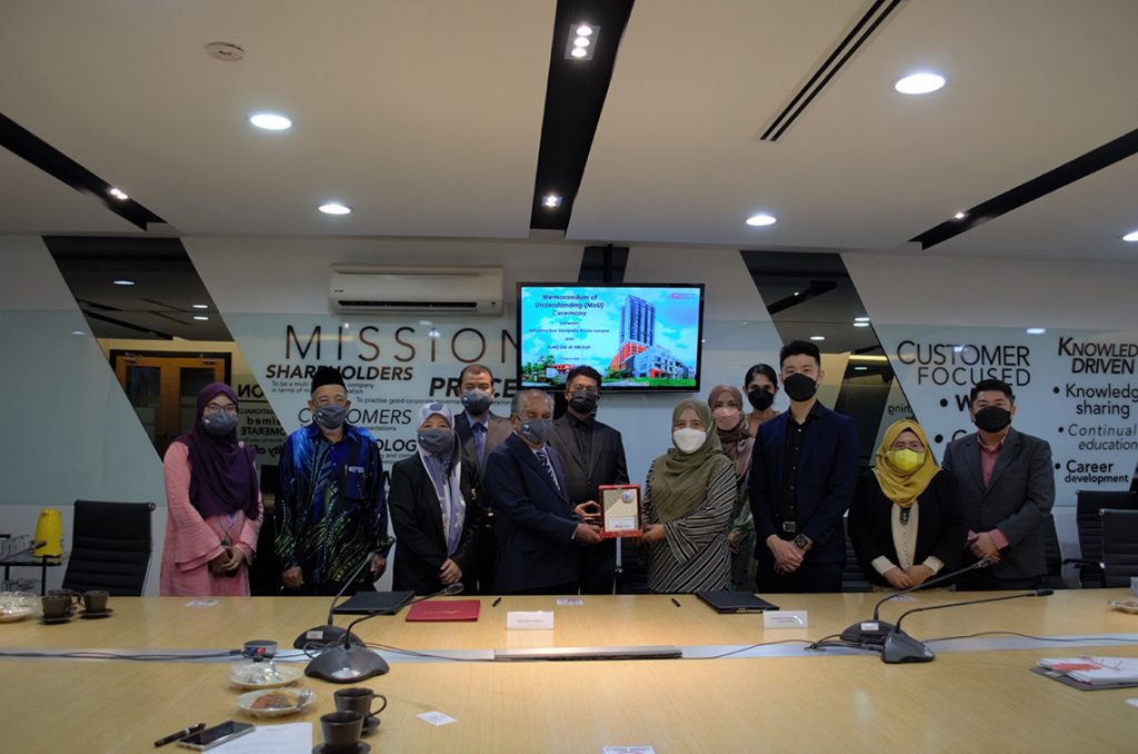 MOU Signing Ceremony between IUKL and Kolej Dar-Al Hikmah