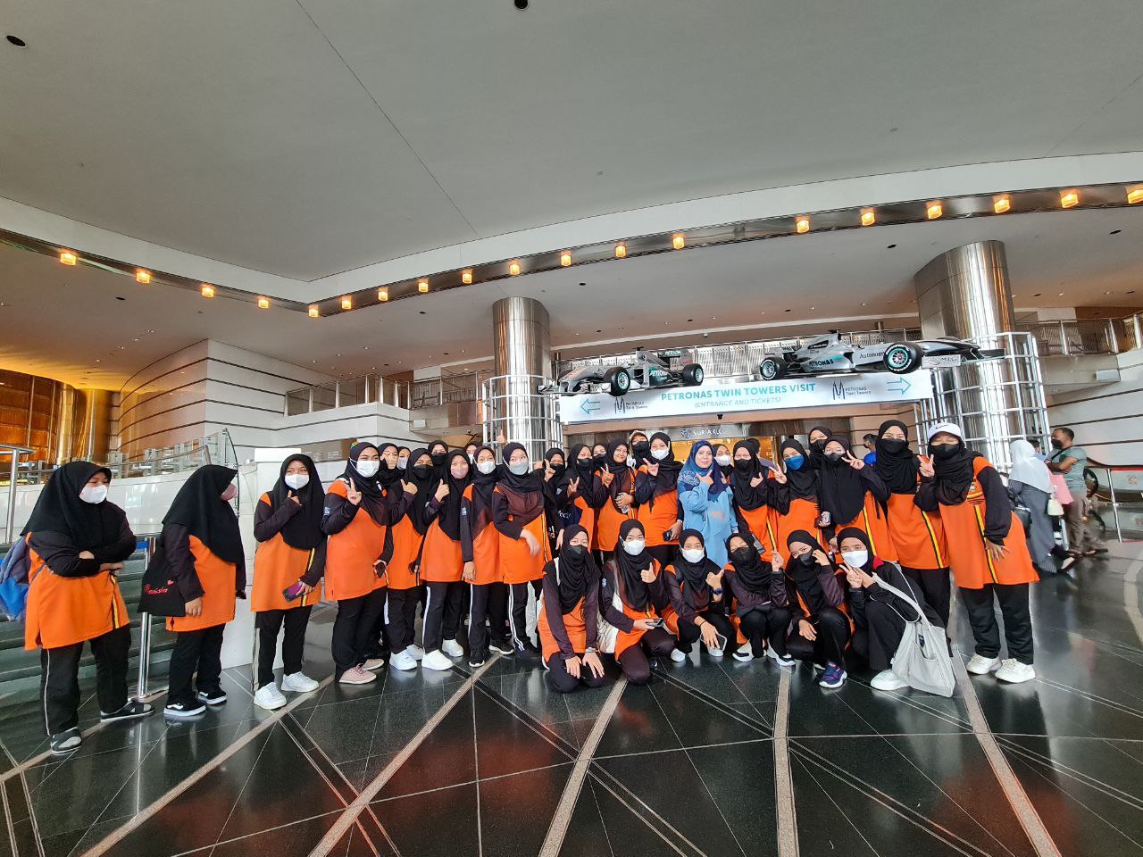 visit-petrosains-to-encourage-interest-in-stem-1