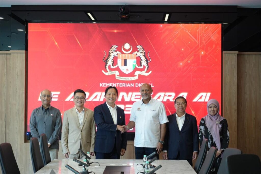 Minister Gobind Singh Deo welcomed the initiatives and reaffirmed Malaysia’s strong commitment to developing its digital economy and AI ecosystem, expressing support for KLUST’s contributions.