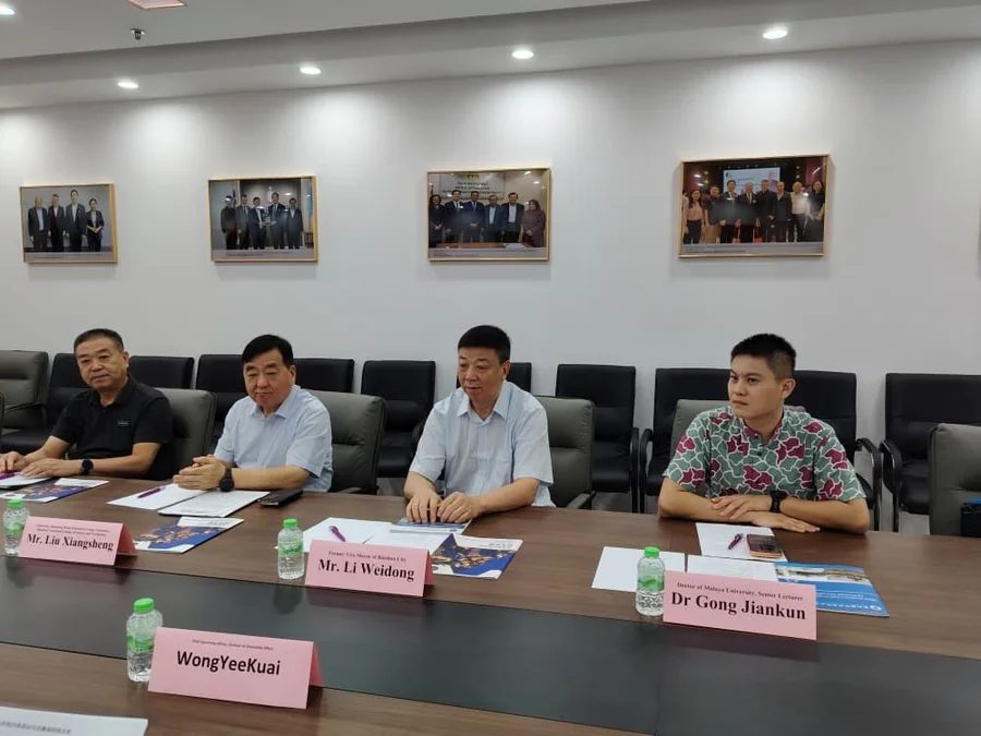 KLUST Welcomes Delegation from Binzhou Vocational College of Science and Technology
